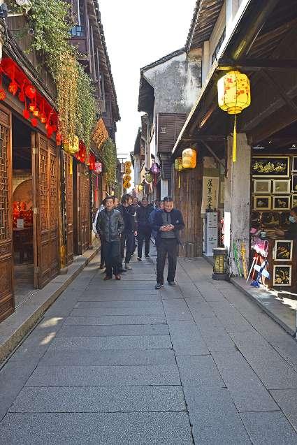 李白醉酒写上联，酒醒后自己却对不出下联，如今此联成为千古绝对